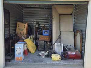 10 x 10 unit in Gridley