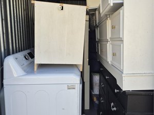 5 x 15 unit in Green Tree