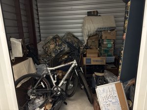 10 x 10 unit in Bayville