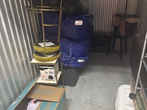 5 x 10 unit in Millersville