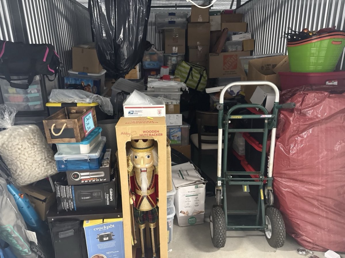 10 x 15 storage unit in Arnold, MD