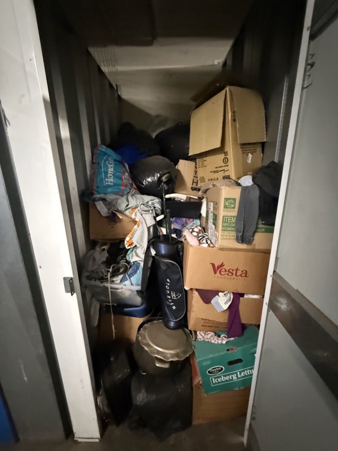 4 x 5 storage unit in Los Angeles, CA