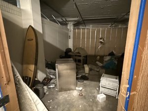 10 x 30 unit in Los Angeles