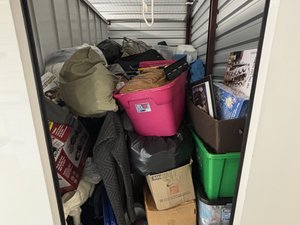 5 x 10 unit in Middle River