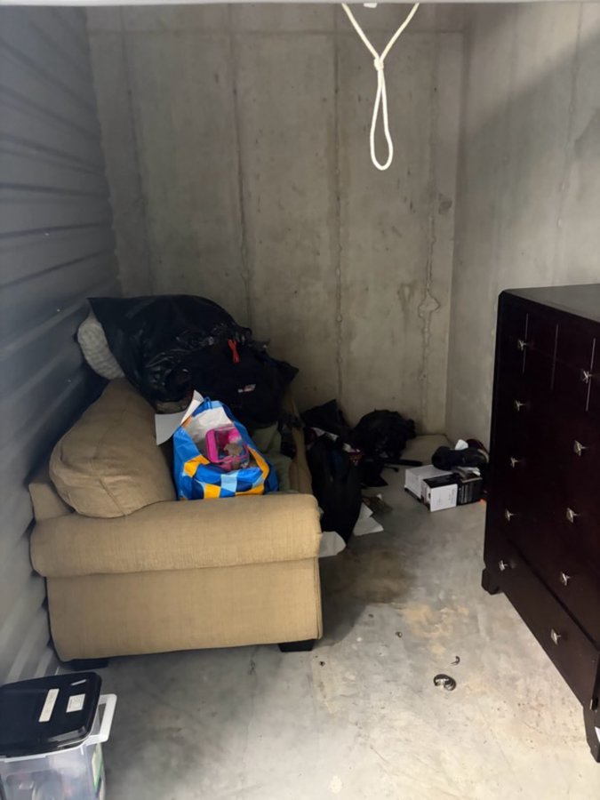 10 x 7 storage unit in Capitol Heights, MD