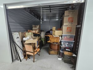 10 x 15 unit in Lakeland