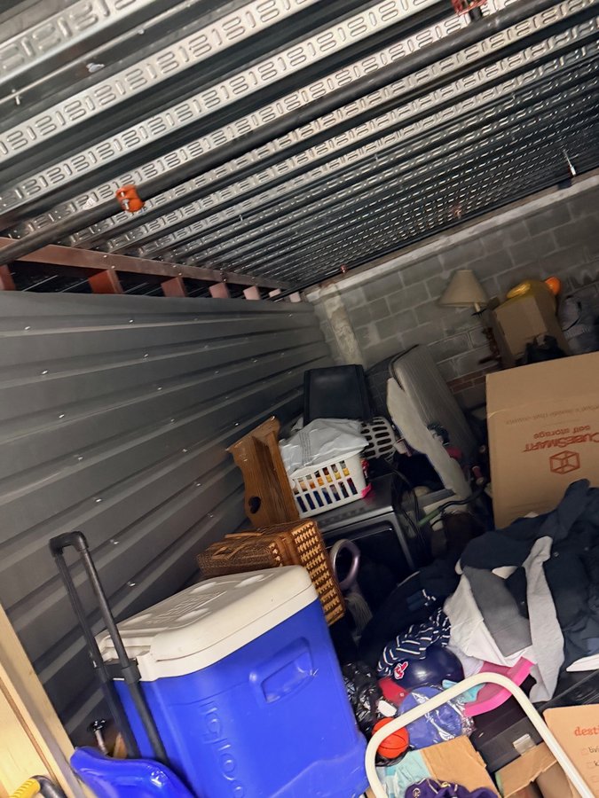 10 x 20 storage unit in Des Moines, IA