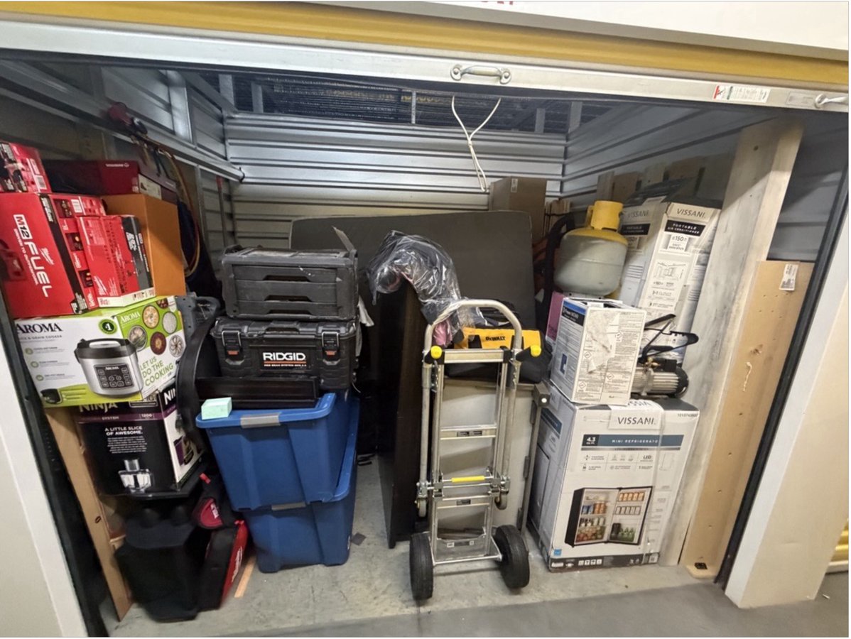 7 x 10 storage unit in Marietta, GA