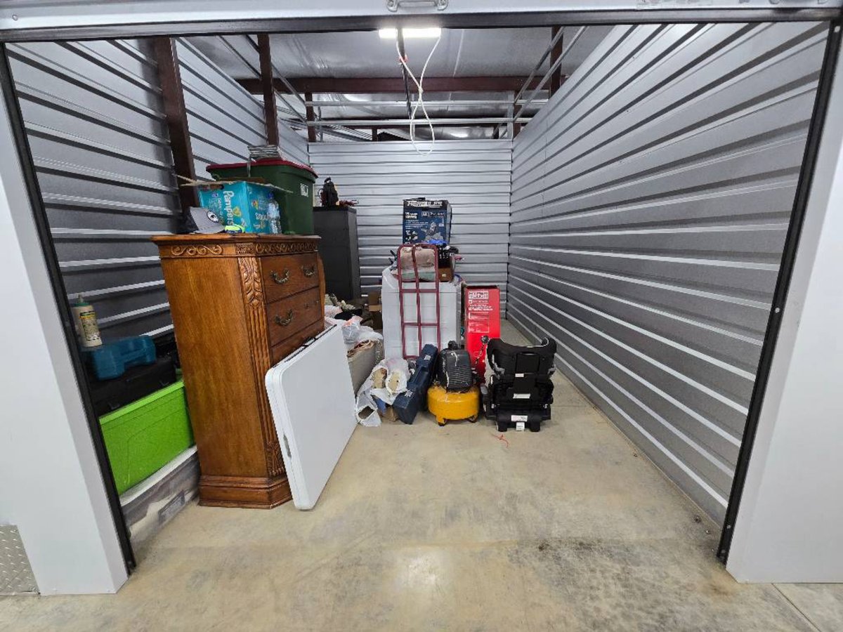 10 x 15 storage unit in Bay St Louis, MS