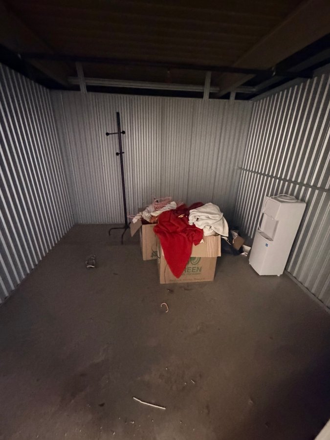 10 x 10 storage unit in Des Moines, IA