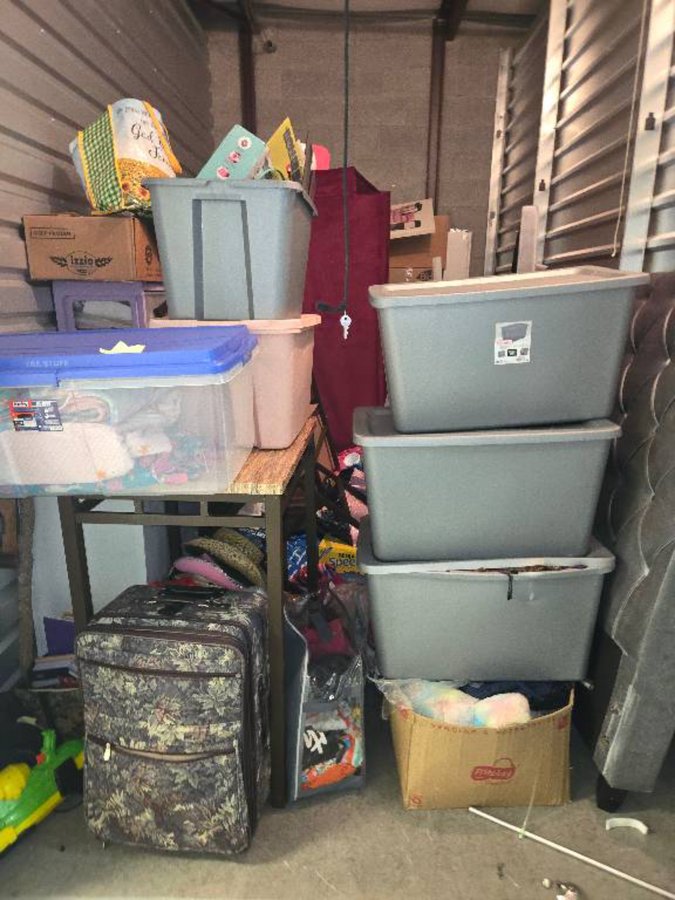 8 x 15 storage unit in Richmond, VA