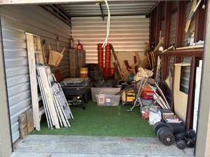 10 x 15 unit in Dover