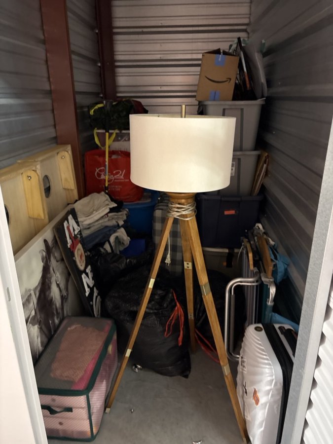 5 x 10 storage unit in East Hanover, NJ