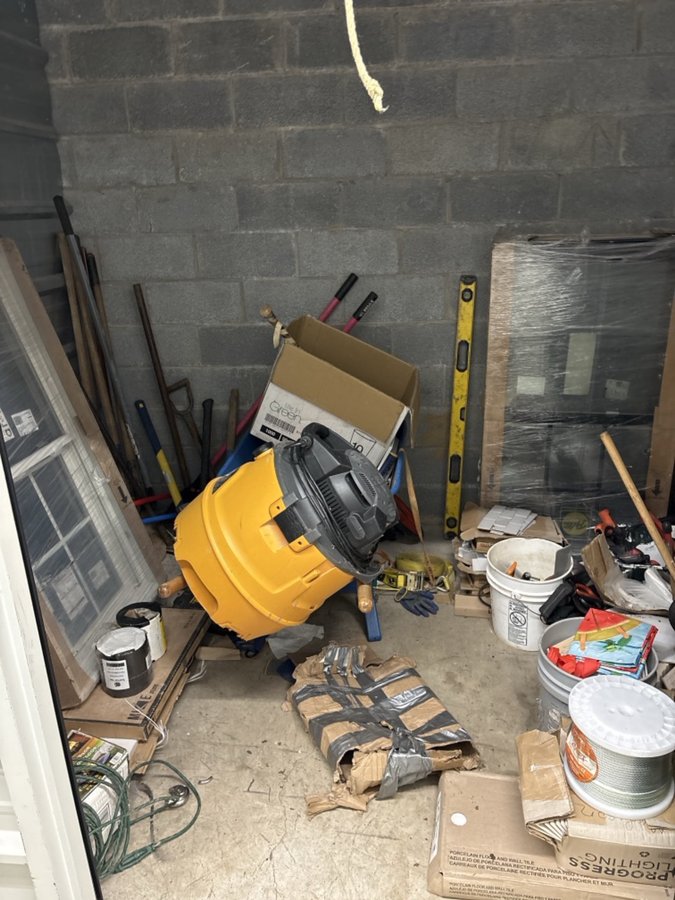 7 x 10 storage unit in Rockaway, NJ