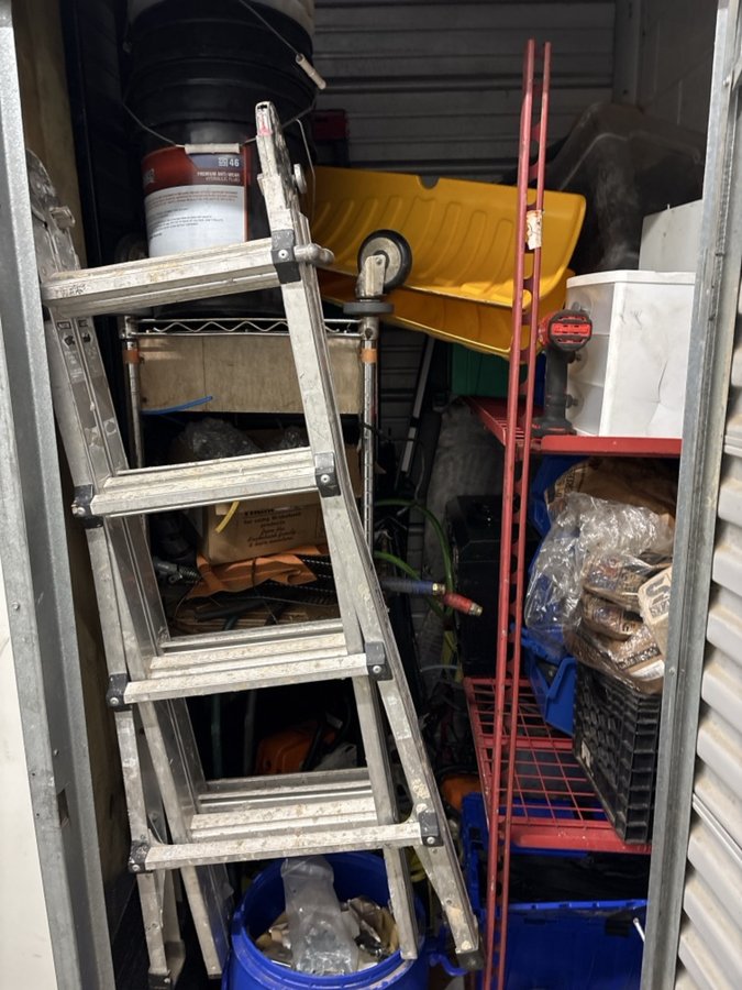 5 x 5 storage unit in Ledgewood, NJ