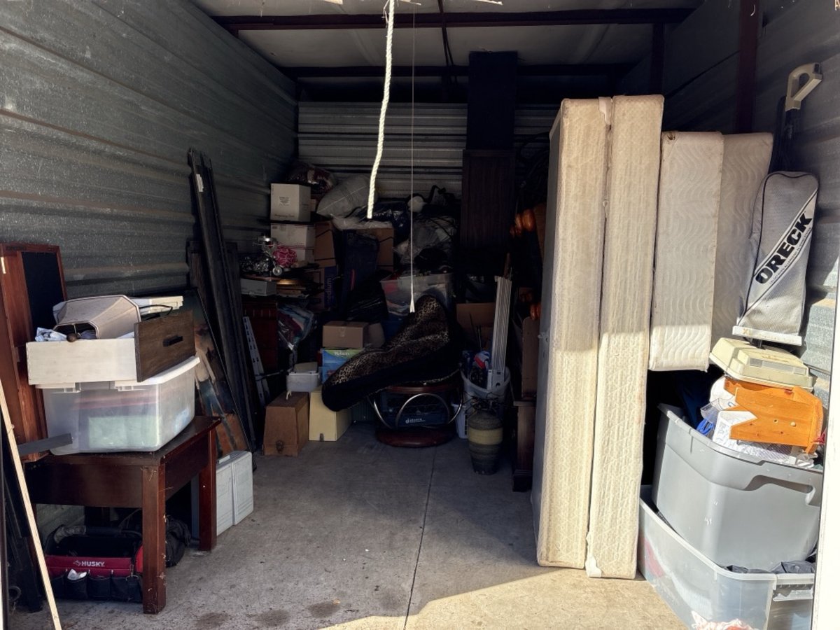 10 x 15 storage unit in Rockaway, NJ