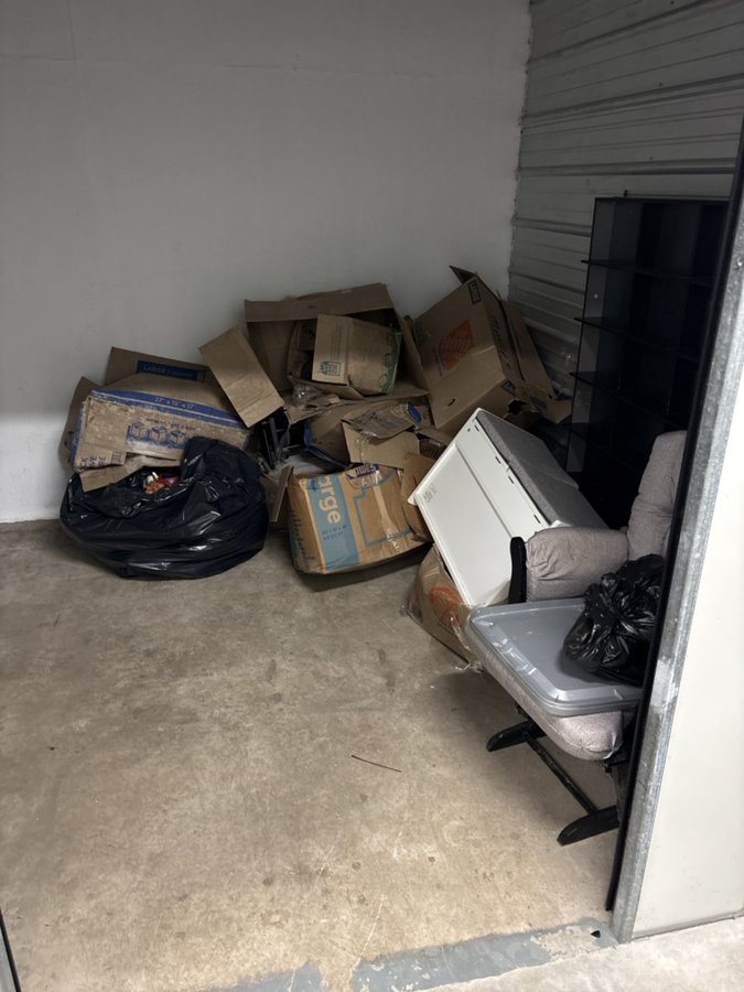 10 x 10 storage unit in Ledgewood, NJ