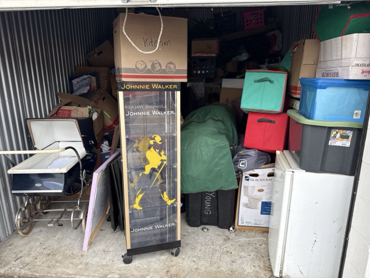 10 x 15 storage unit in Millersville, MD