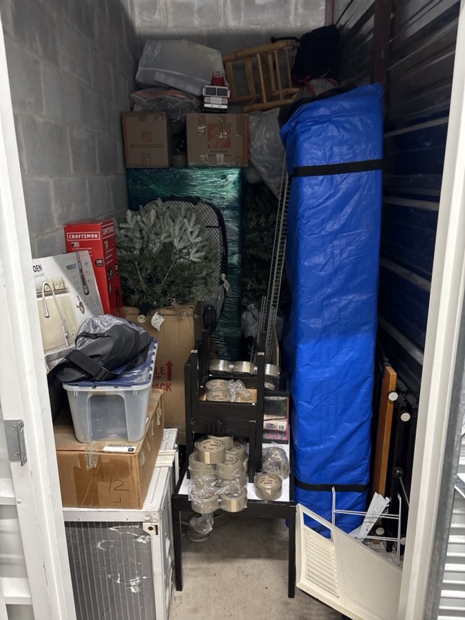5 x 10 storage unit in Rockaway, NJ