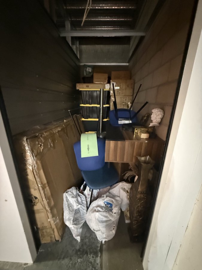 5 x 10 storage unit in Huntington Park, CA