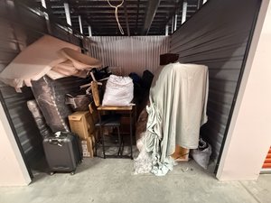 10 x 10 unit in Huntington Park