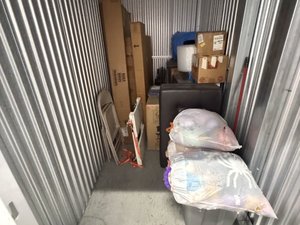 5 x 10 unit in Huntington Park