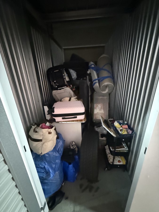 5 x 10 storage unit in Huntington Park, CA