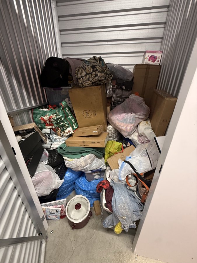 5 x 5 storage unit in Huntington Park, CA