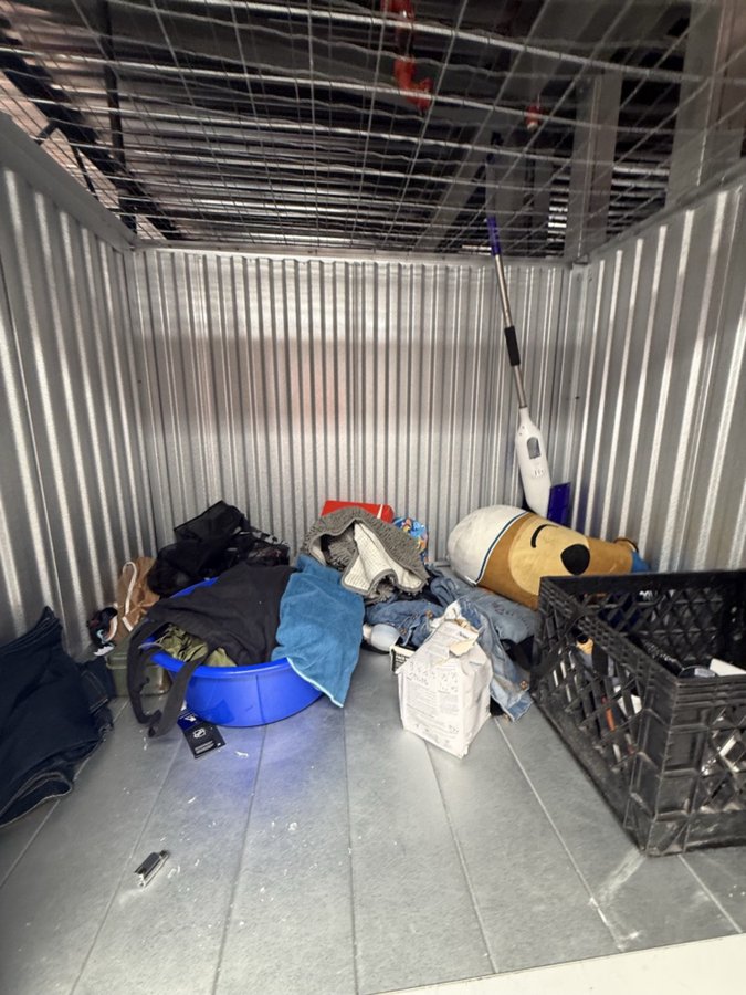 5 x 4 storage unit in Huntington Park, CA