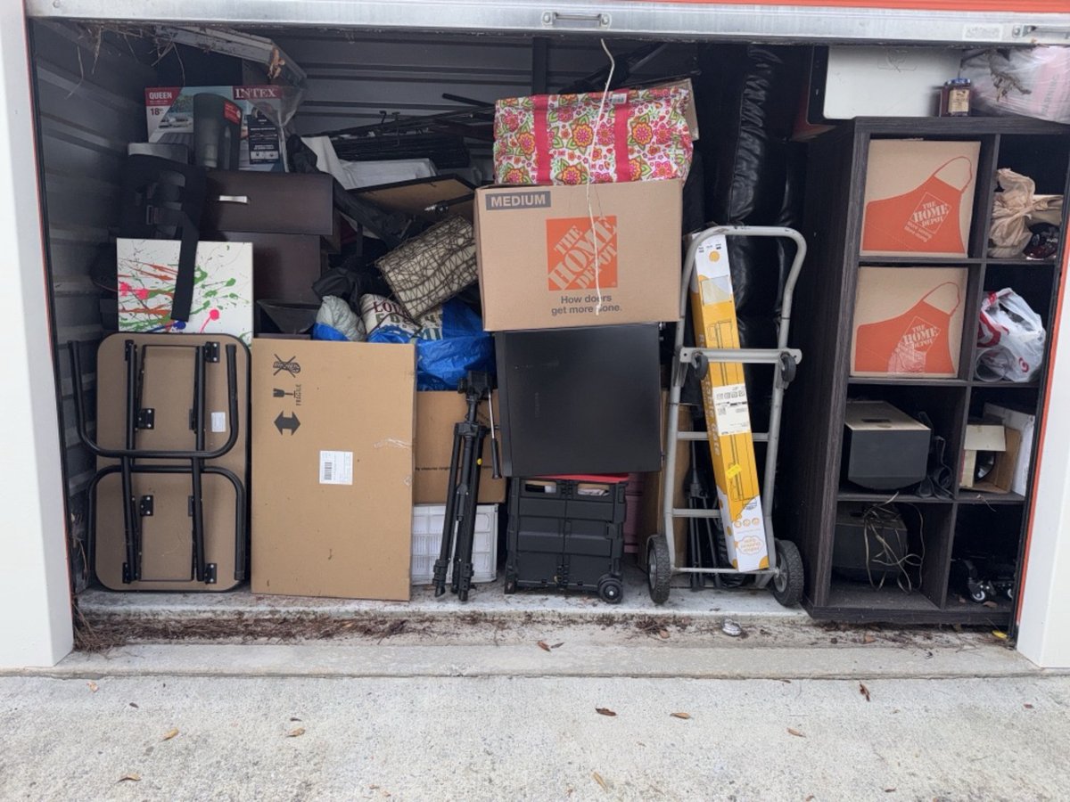 10 x 5 storage unit in Austell, GA