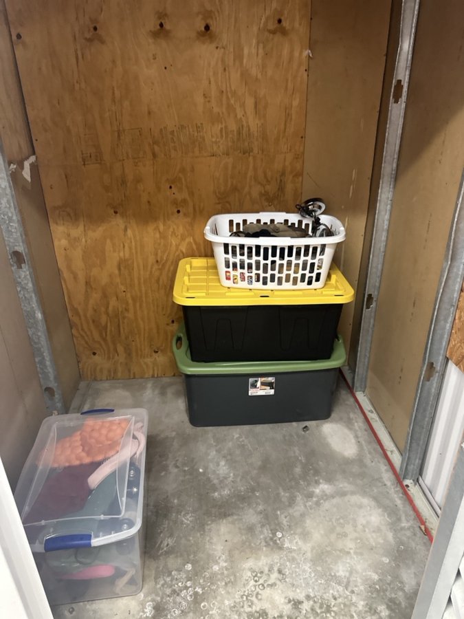 5 x 5 storage unit in East Point, GA
