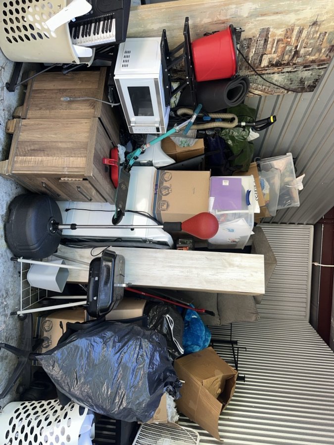 12 x 10 storage unit in Austell, GA