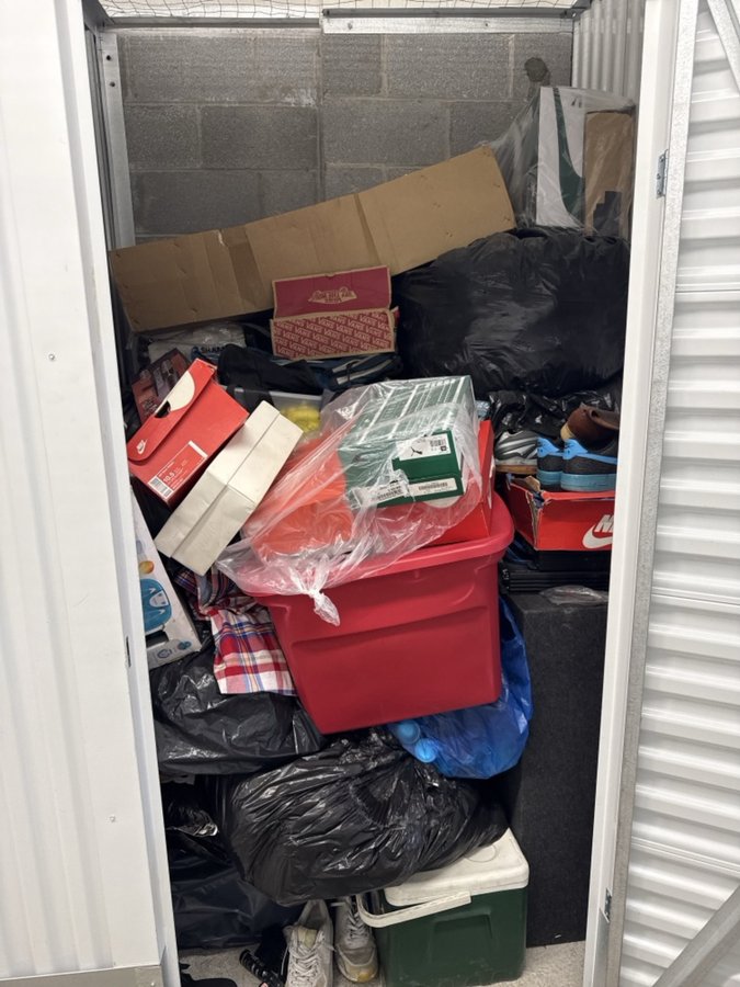 5 x 5 storage unit in Pasadena, MD