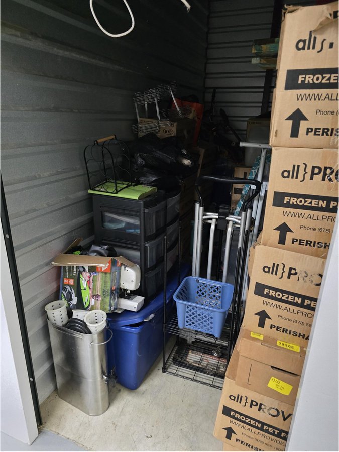 5 x 10 storage unit in Norcross, GA