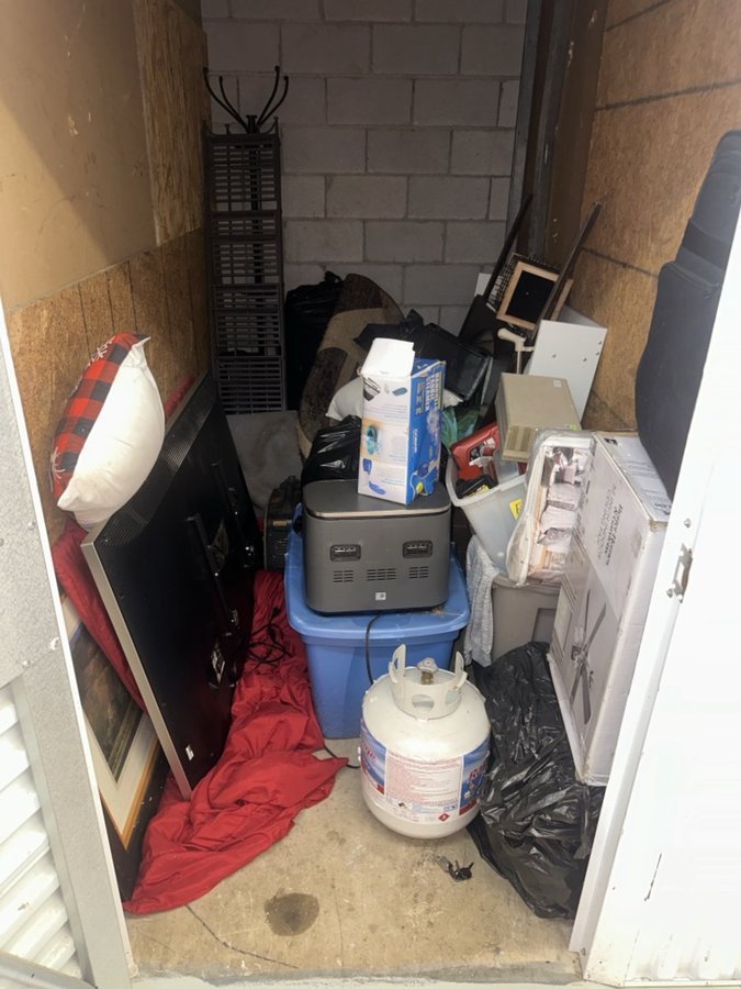 5 x 10 storage unit in East Point, GA