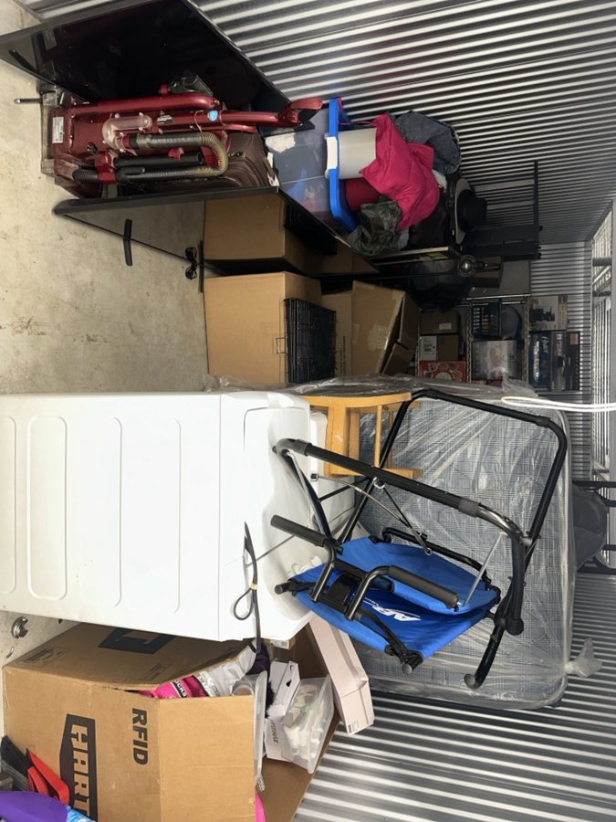 10 x 17 storage unit in East Point, GA