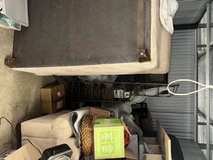 10 x 15 unit in East Point