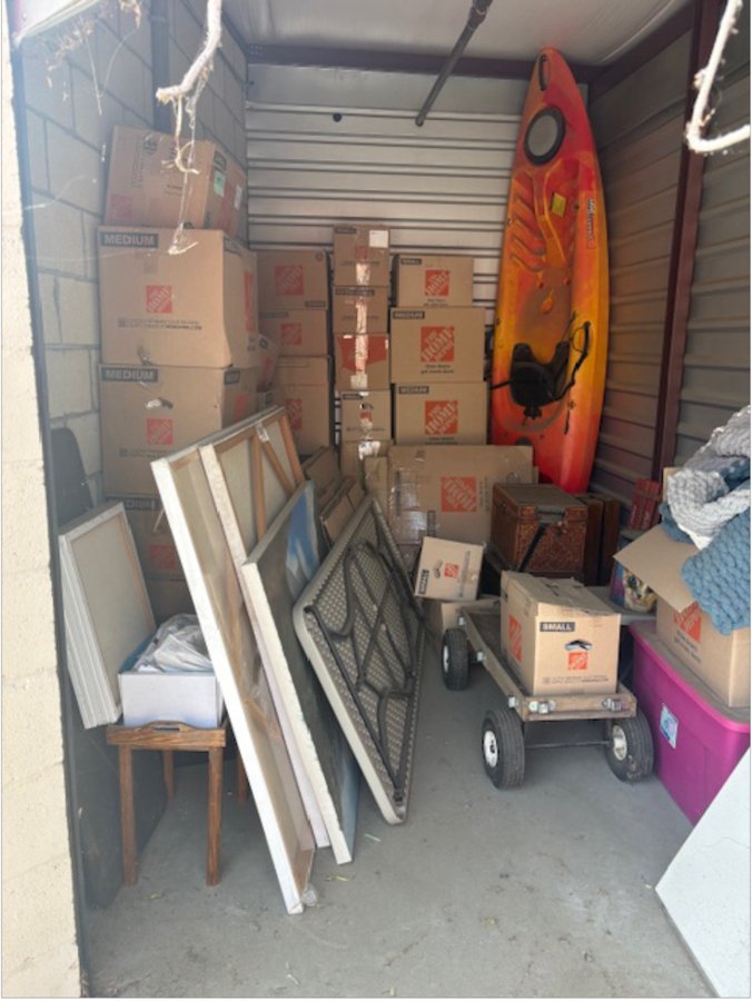 10 x 12 storage unit in Fontana, CA