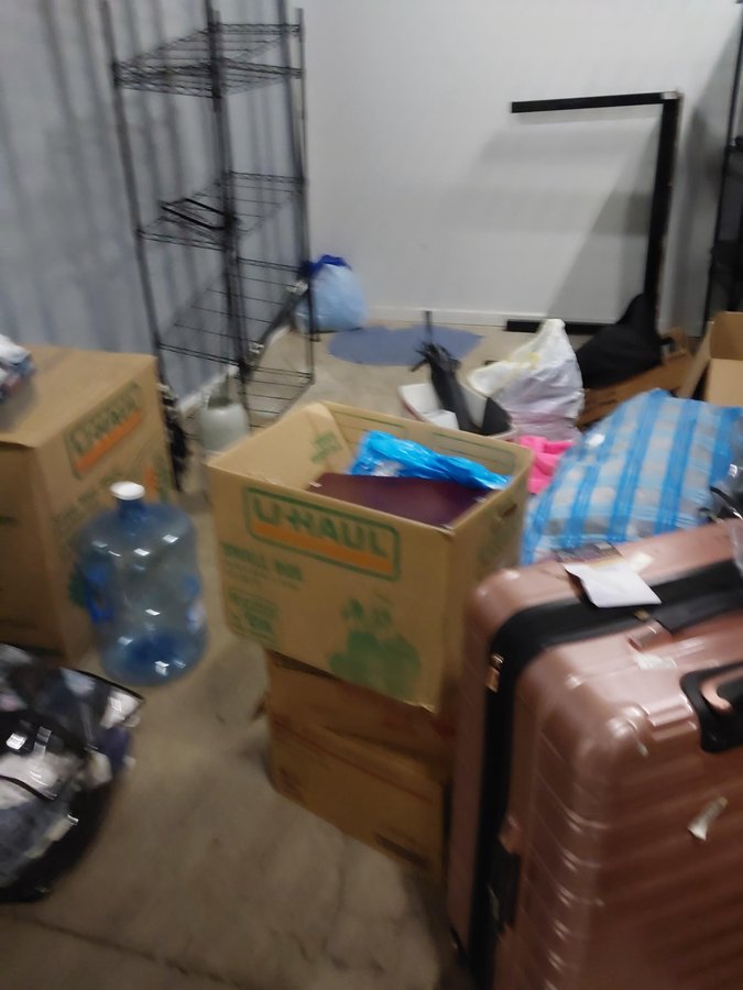 12 x 10 storage unit in Dayton, OH