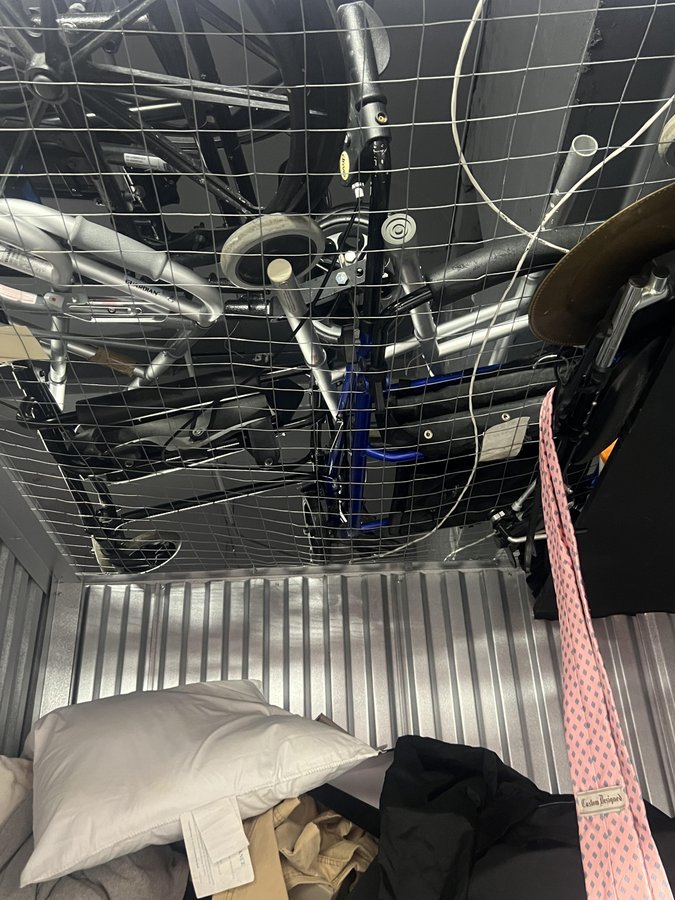 5 x 5 storage unit in Brooklyn, NY