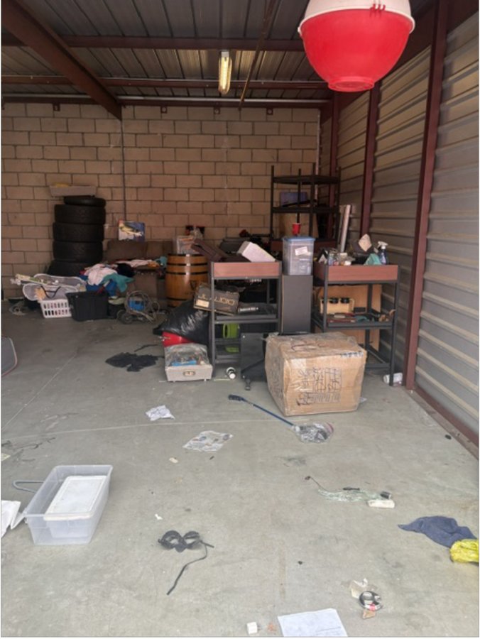 20 x 25 storage unit in Fontana, CA
