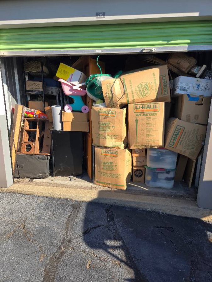 10 x 30 storage unit in Middletown, OH