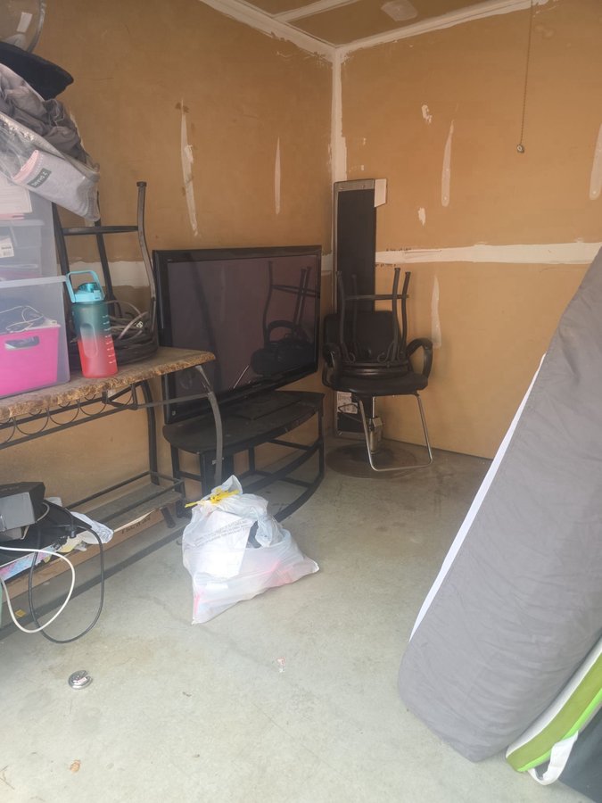 10 x 10 storage unit in Raleigh, NC