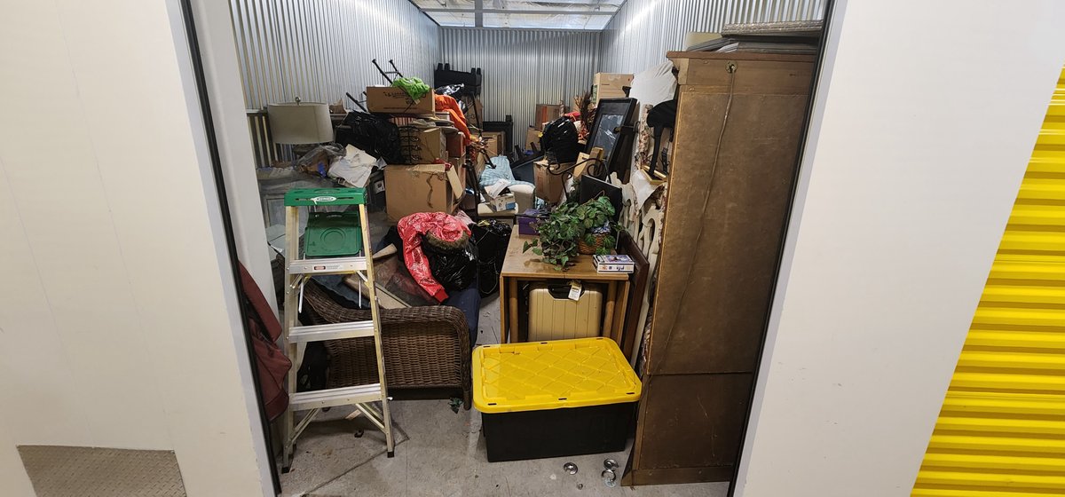 10 x 25 storage unit in Mesa, AZ