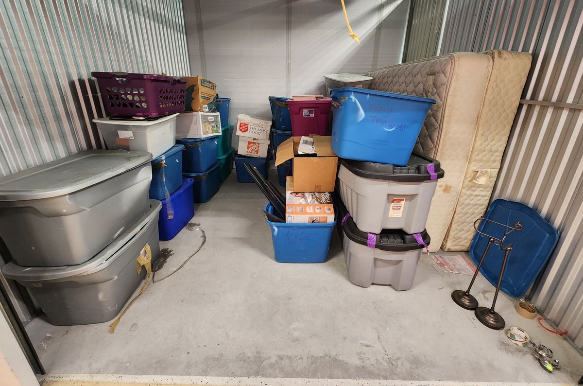 10 x 10 storage unit in Lawrenceville, GA