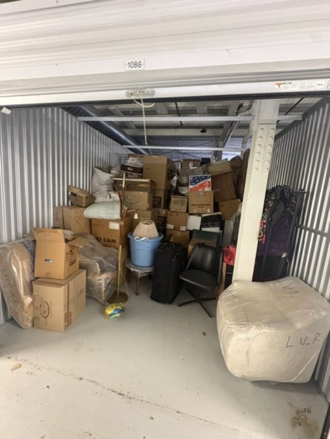 10 x 15 storage unit in Cicero, IL
