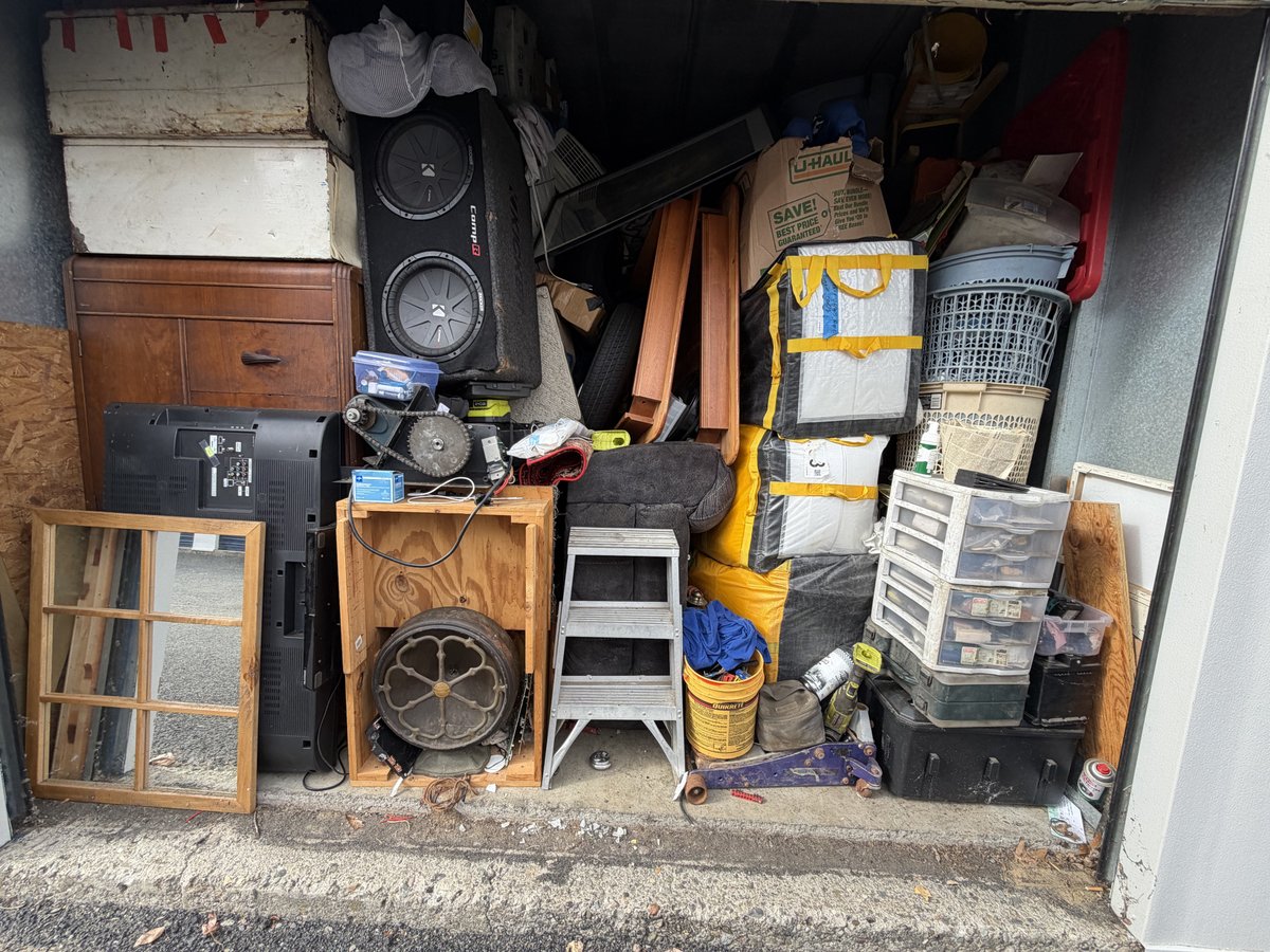 10 x 20 storage unit in Latham, NY