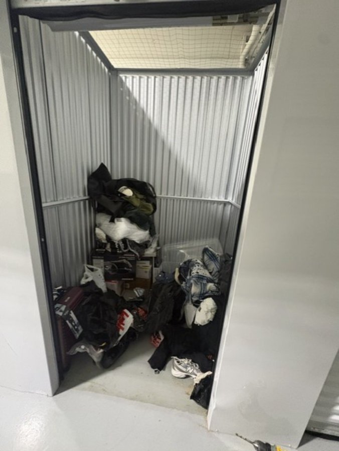 5 x 5 storage unit in Cicero, IL