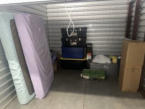 10 x 10 unit in Newnan