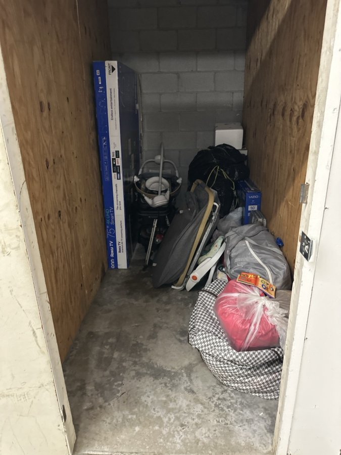 5 x 10 storage unit in East Point, GA